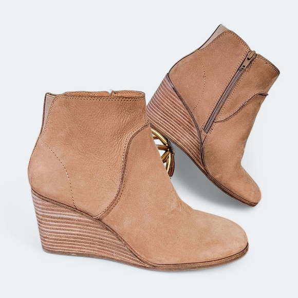 Lucky Brand Zanta Ankle Boot Wedge Booties Nubuck Leather Size 8 - Picture 1 of 17